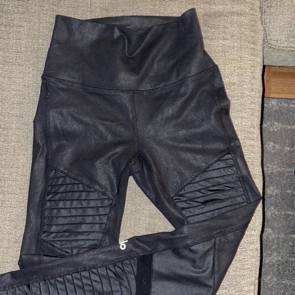 Alo Yoga Moto Leggings XS Black